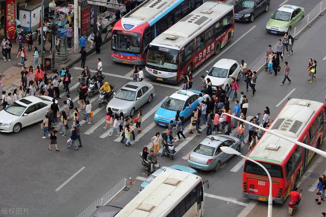 外地车牌可以在本地买保险吗（车险异地购买跟本地购买之间有什么区别）