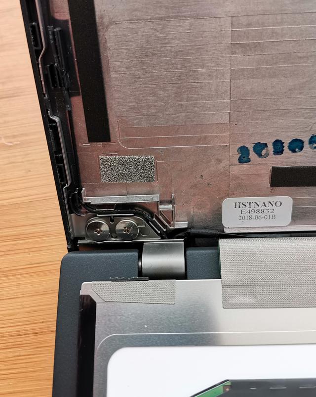 更换显示器在BIOS里怎么设置，换显卡bios要设置（眼睛终于不再受折磨）