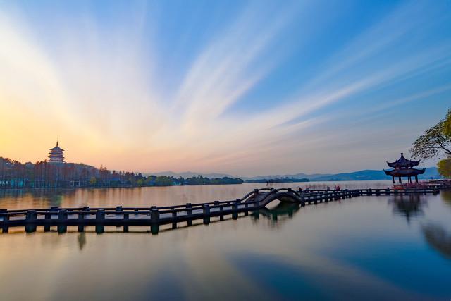 杭州必去的景点，杭州旅游必去景点推荐（杭州旅游十大必去打卡景点）