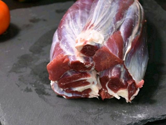 黄瓜条牛肉是牛的哪个部位呢，包牛肉馅饺子怎么挑选牛肉