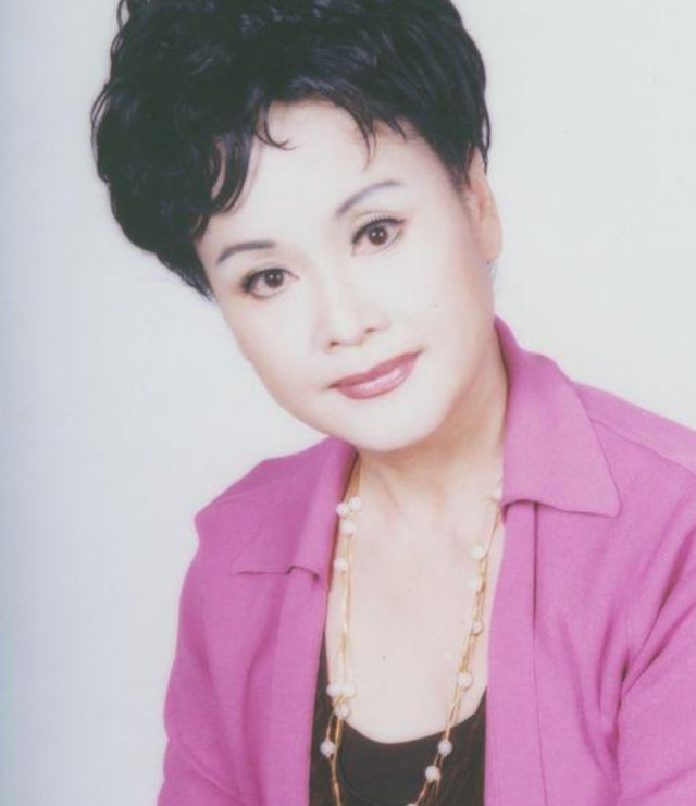 李谷一的历任丈夫，李谷一儿子（愧疚的李谷一：初婚嫁给恩师）