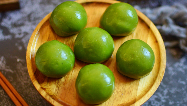 新鲜野艾蒿怎么吃，野菜艾蒿能不能吃（艾草6种最好吃的做法）