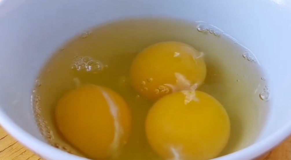 圖片[4]-【涼拌包菜雞蛋皮】做法步驟圖 解膩又解饞 家人愛吃-起舞食譜網(wǎng)