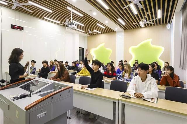 首都师范大学科德学院学费，北京科德学院属于几本（原来它才是国内学费最贵的艺术院校）