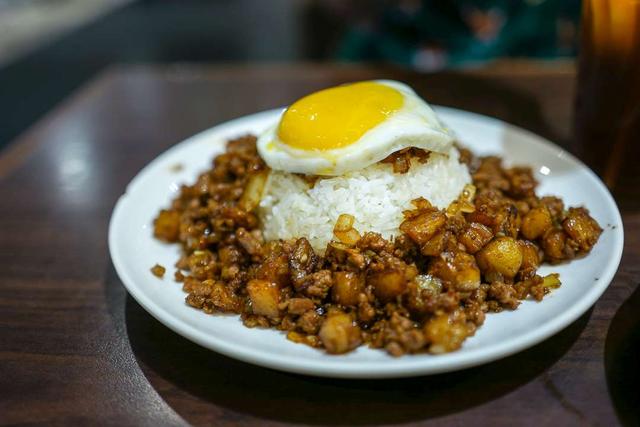 澳门有什么出名的小吃，澳门十大名小吃（跟着这份澳门美食清单吃就对了）