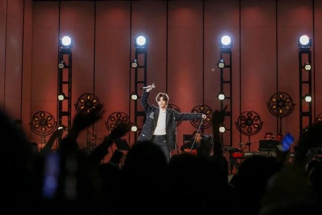 今夜无眠原唱歌词，今夜无眠歌曲原唱（蔡程昱“自己的明天”）