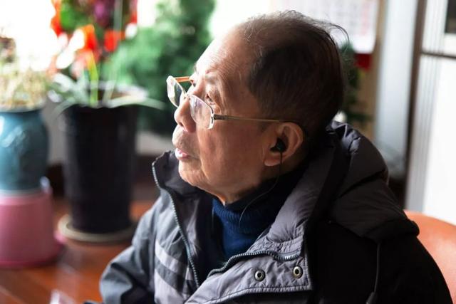 我国首例艾滋病，我国大陆于哪一年发现首例艾滋病病毒感染者（94岁浙大“福尔摩斯”堪称传奇）