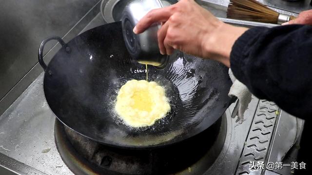 什么汤吃起来鲜香，常喝皮肤细腻脂肪偷偷溜