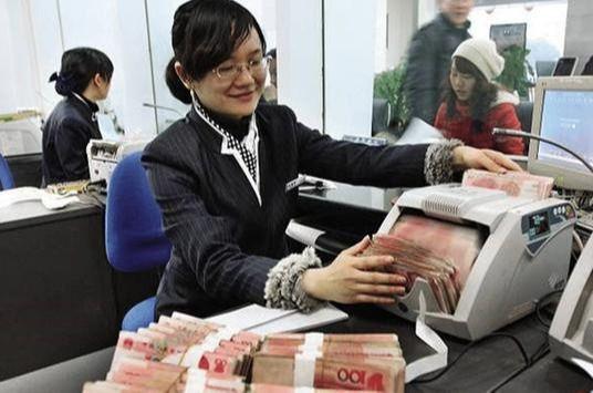 部队文职为什么离职率高，部队文职后悔死了（高薪工作为何留不住人）