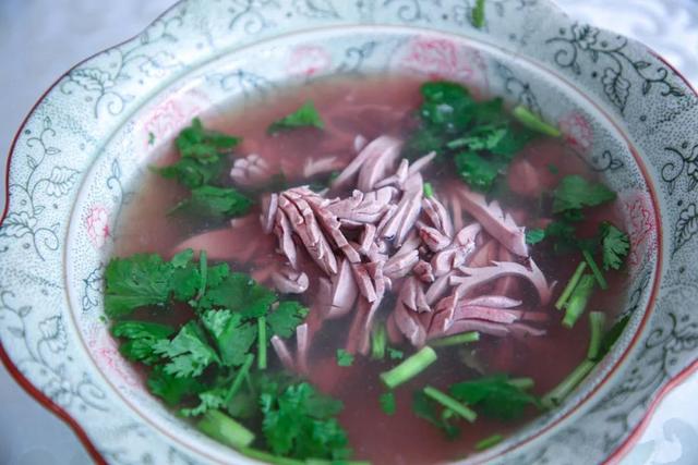 腰花是什么，鱿鱼腰花是什么（家常的温补美味——腰子）