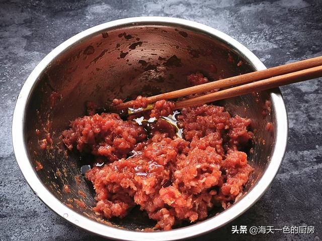 鲜肉小馄饨馅怎么调才好吃，鲜肉小馄饨馅怎么调才好吃窍门（猪肉馄饨这样做）