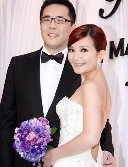 梁靜茹 瑪莎,瑪莎結婚梁靜茹哭了(唱了20年情歌的梁靜茹為何3段感情都