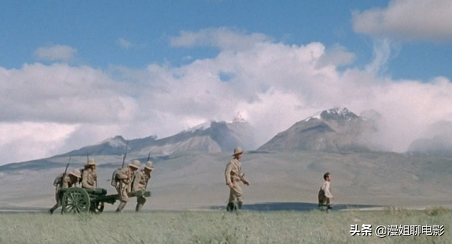 红河谷英文版歌词，红河谷歌词（2次救命之恩换来的却是15分钟内1500人被残忍屠杀）