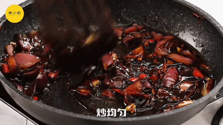 香辣鱿鱼丝怎么做，怎样做香辣鱿鱼丝（超越夜宵摊的香辣鱿鱼）