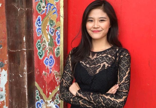 著名演员岳红：生女五个月被离婚，单亲妈妈31年，风光背后有眼泪