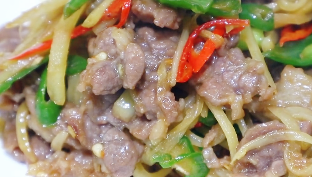 图片[1]-【仔姜炒牛肉】做法步骤图 鲜辣嫩滑下酒又下饭 过瘾-起舞食谱网