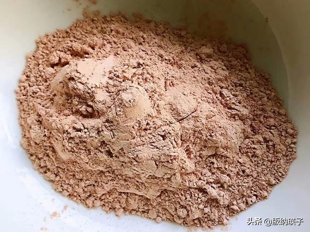 皮蛋的制作方法，皮蛋制作工艺流程（教你在家自制皮蛋）