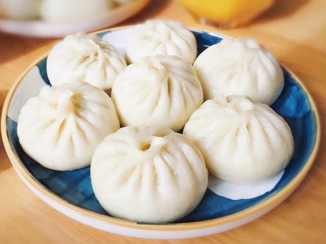 做包子发面要多久，做包子发面要多久时间（出锅后蓬松暄软不塌陷）