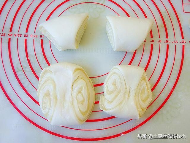 烤油馍的做法 用平底锅做油馍的简单方法，烤油馍的做法（平底锅半小时就搞定）