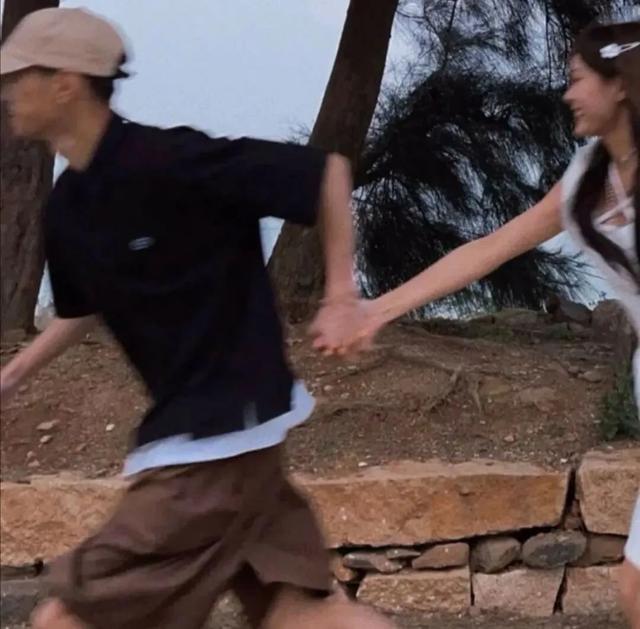 小众情头，微信头像，小众情头（情侣头像，小众情头）