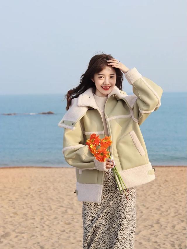 矮个子服装搭配图片，矮个子女生成熟穿搭（小个子照着穿美爆整个冬天）