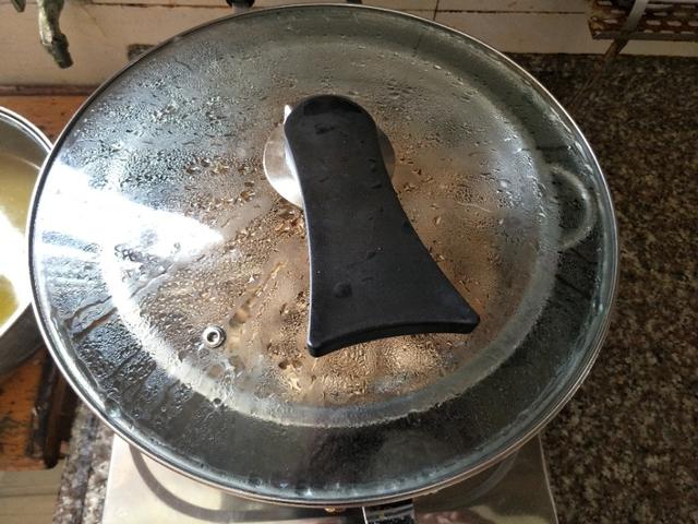 广东蒸米粉怎么做，广东蒸米粉怎么做好吃又简单（我家还是喜欢这样做的）