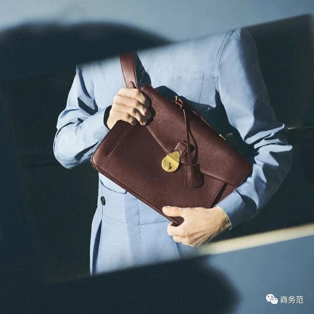 意大利男士皮具品牌有哪些，意大利男士皮鞋品牌有哪些（职场男必备公文包）