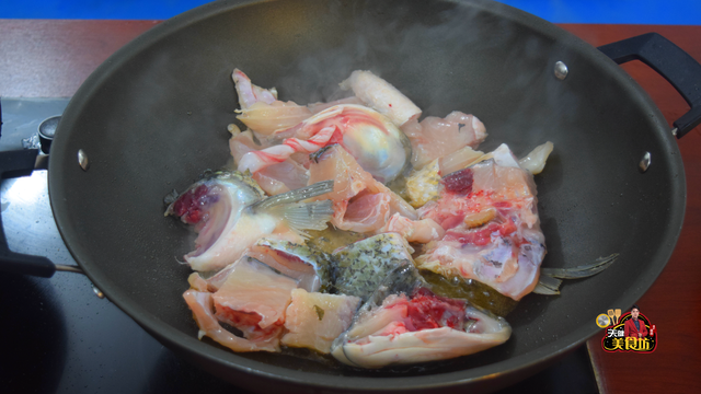 酸菜鱼的制作方法，酸菜鱼的最佳制作方法（专业大厨教你酸菜鱼正宗做法）