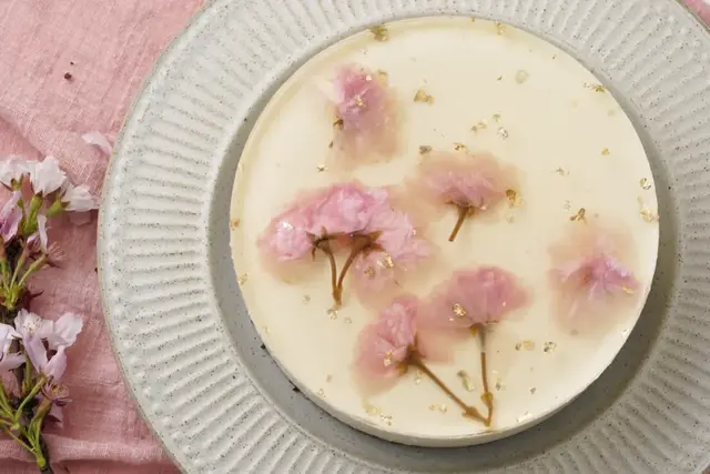 樱花蛋糕的做法，樱花甜点做法（做出最美的樱花镜面水晶蛋糕。）