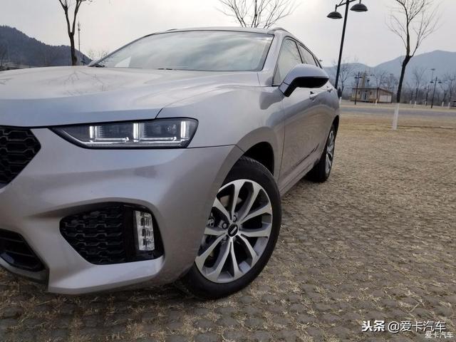 一条竖杠是什么车，一条竖线是什么车（即将破万，哑光灰WEY）