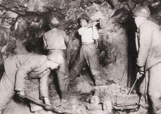 王夫之简介，王夫之简介及思想（开国少将被活埋38个小时）