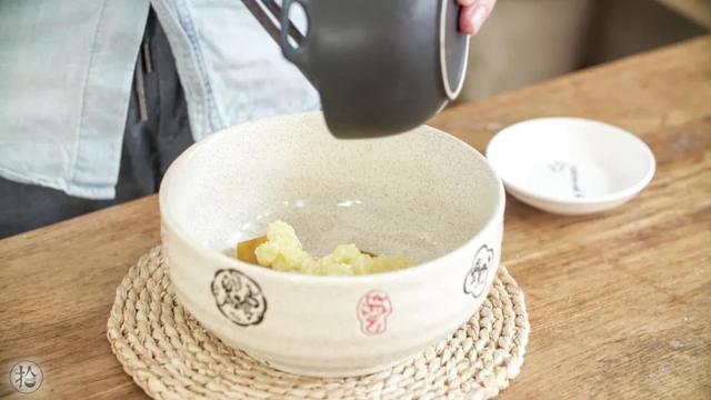 没有糯米粉可以用什么代替，糯米粉可以用什么来代替（更易于小朋友消化吸收）