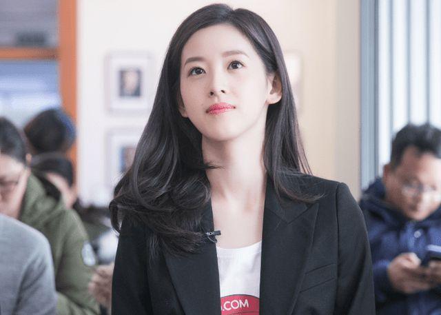 奶茶妹妹章泽天，奶茶妹妹章泽天近照曝光（“奶茶妹妹”章泽天的上位史）