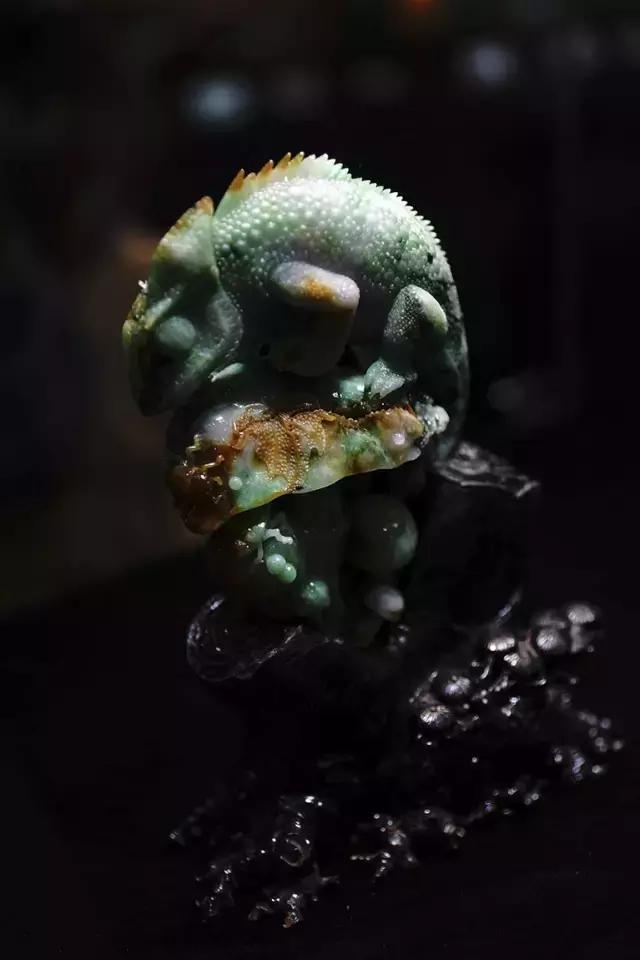 玉雕里那些奇奇怪怪的纹饰，玉石雕刻图片大全（巧夺天工的玉雕，让人惊叹不已）