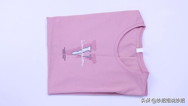 连衣裙怎么叠省空间，连衣裙怎么叠最省空间（教你收纳新方法）