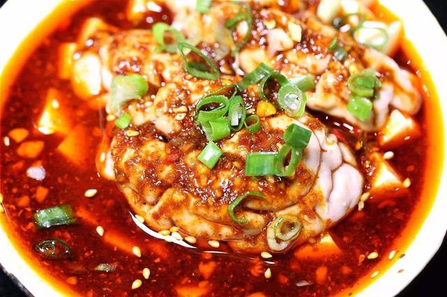 鸭蛋胆固醇高吗，盐鸭蛋黄胆固醇高吗（营养师：胆固醇含量排行榜）