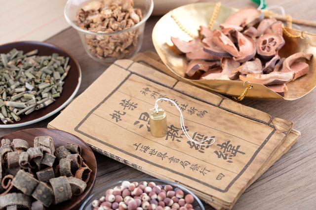 炒药为什么要用热锅，电炒锅能煎药吗（明代名方：半夏白术天麻汤）