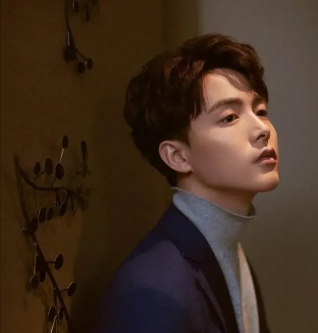 电视剧清宫风云演员表，清宫凤云演员表（五月新剧将“轮番轰炸”）