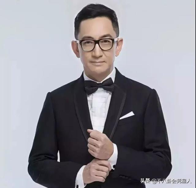 色字头上一把刀！从黄海波到李云迪，嫖娼被抓的男星前仆后继