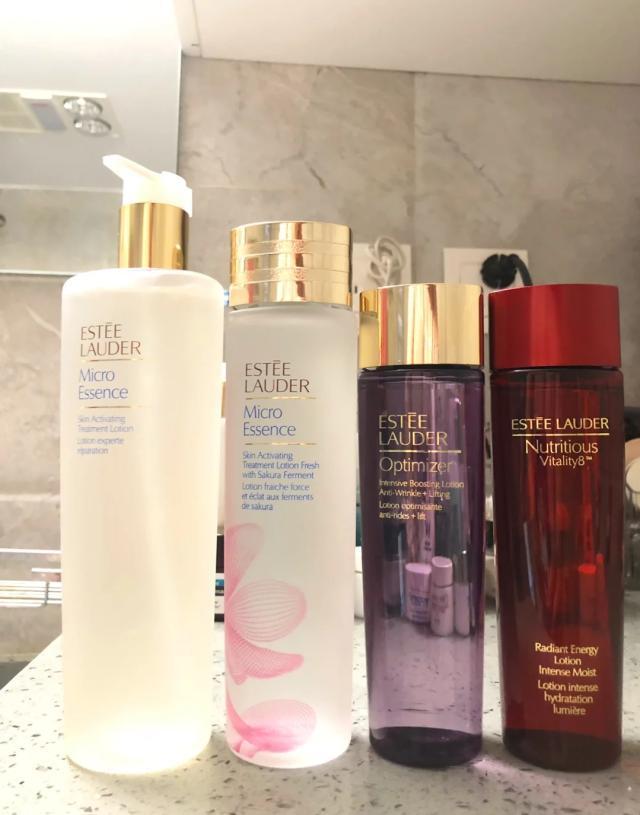 雅诗兰黛红石榴水，雅诗兰黛红石榴水滋润型和清爽型（雅诗兰黛常见的6款精华水）