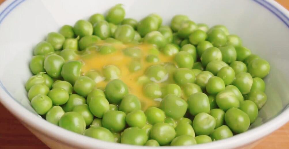 圖片[3]-【豌豆雞蛋早餐餅】做法步驟圖 10分鐘出鍋 早餐孩子特別愛吃-起舞食譜網