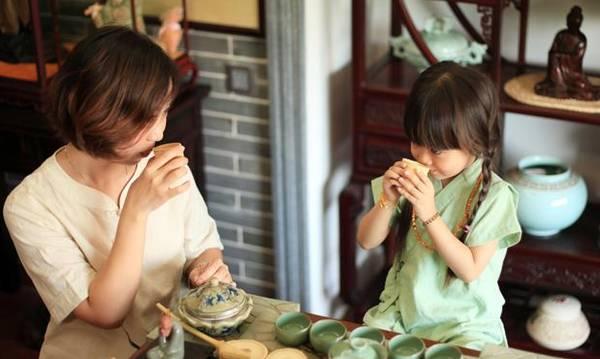 茶道礼仪三原则，茶道礼仪三原则为基础（关于茶的一些茶道礼仪）