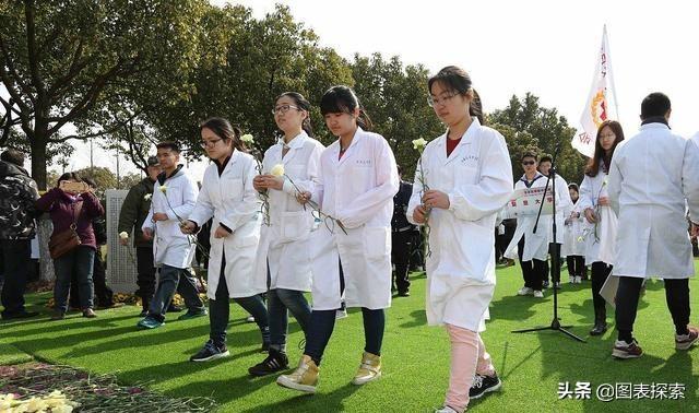 漯河有几所大学，河南漯河有几个大学（全国高职第19的漯河医专冲刺漯河医学院）