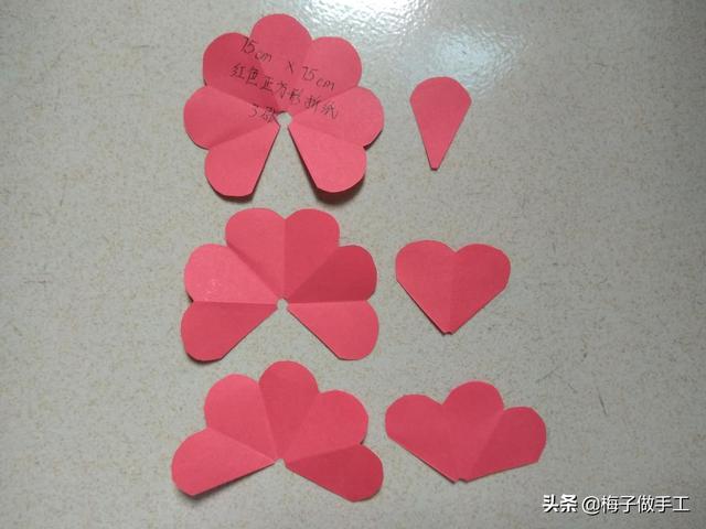 用卡纸做玫瑰花，简单又好看的手工折纸玫瑰花（梅子教你DIY玫瑰花折纸）