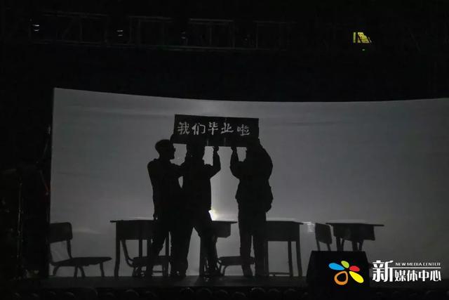 外婆的澎湖湾串词，外婆的澎湖湾串词主持人（2019元旦晚会）