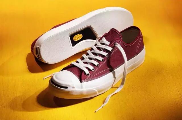 匡威的码数标准吗，匡威尺码和正常尺码对照（你还不知道“日产”和“日版”的区别吗）