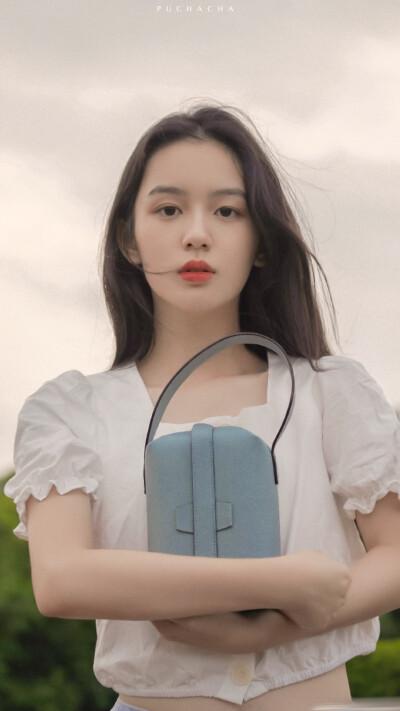 童瑶章子怡傻傻分不清，5位“撞脸”的娱乐圈女明星