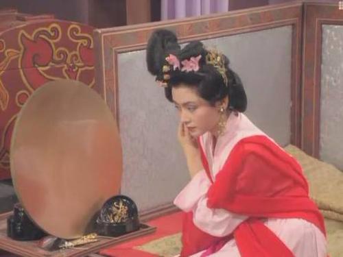 貂蝉简介，三国貂蝉简介（《三国演义》虚拟的“双面间谍”）