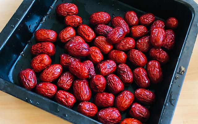 枣泥怎么做糕点，如何制作枣泥糕（传统美食枣泥糕）