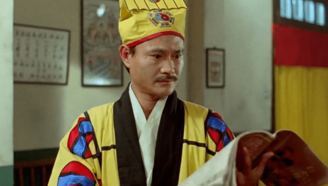 1992年,林正英决定一改常态,搭配王晶,拍了一部另类"尺度片"